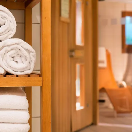 Wyndham Stuttgart Airport Messe Hotel 4*