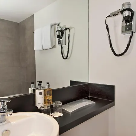 Wyndham Stuttgart Airport Messe Hotell 4*