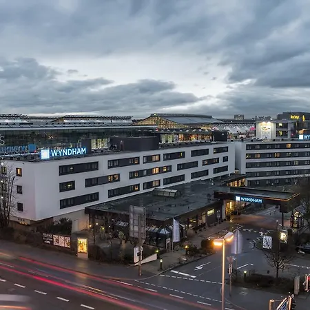 Otel Wyndham Stuttgart Airport Messe Leinfelden-Echterdingen