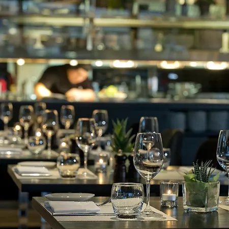 Hotel Wyndham Stuttgart Airport Messe 4*