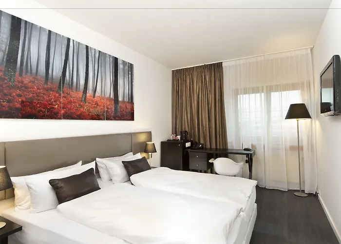 Wyndham Stuttgart Airport Messe 4*