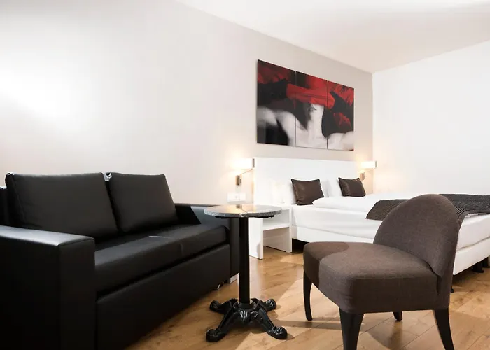 Hotel Wyndham Stuttgart Airport Messe 4*