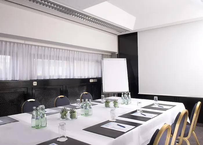 Hotel Wyndham Stuttgart Airport Messe